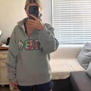 PI BETA PHI 1/4 ZIP SWEATSHIRT • M